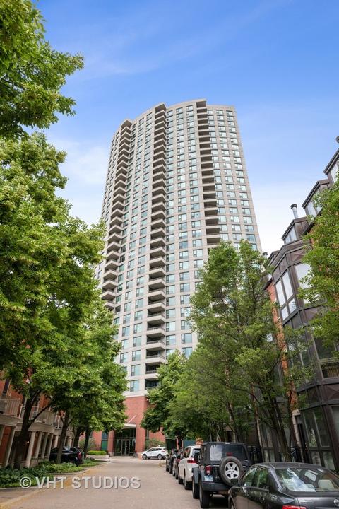 501 N Clinton St #2506, Chicago, IL 60654