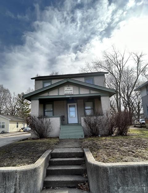 421 W Vernon Ave, Normal, IL 61761 photo 1