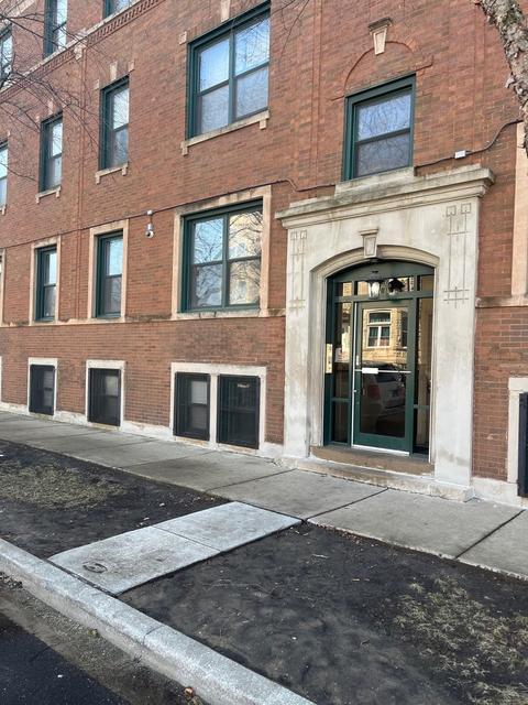 303 E 50th St #A, Chicago, IL 60615 photo 2