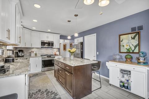 5948 W Maple Ave, Berkeley, IL 60163 photo 7