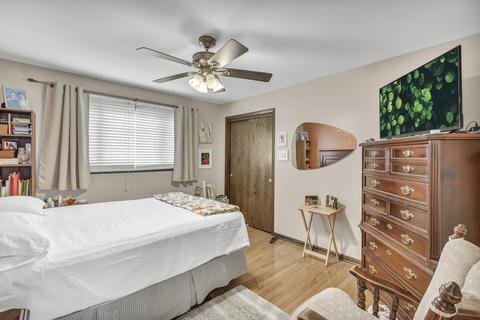 5948 W Maple Ave, Berkeley, IL 60163 photo 9