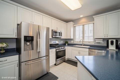 446 Prestwick Ln, Wheeling, IL 60090 photo 5