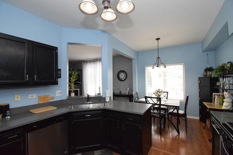 1677 Spaulding Rd, Bartlett, IL 60103 photo 10