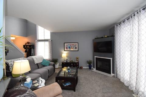 1677 Spaulding Rd, Bartlett, IL 60103 photo 7