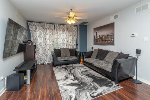3275 Kirchoff Rd #340, Rolling Meadows, IL 60008 photo 2