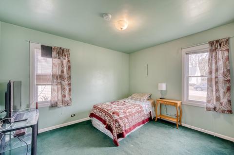 1100 Shuler St, Elgin, IL 60123 photo 17