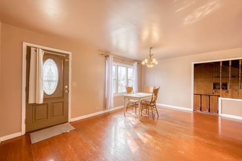 1100 Shuler St, Elgin, IL 60123 photo 4