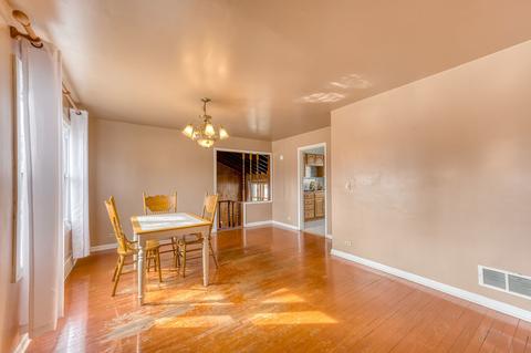 1100 Shuler St, Elgin, IL 60123 photo 3