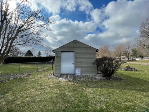 402 S Jackson St, Philo, IL 61864 photo 36
