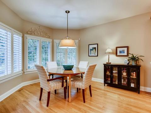 27 Windsor Dr, Elmhurst, IL 60126 photo 5