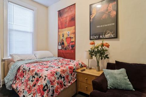 2973 N Elston Ave, Chicago, IL 60618 photo 8