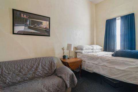 2973 N Elston Ave, Chicago, IL 60618 photo 6