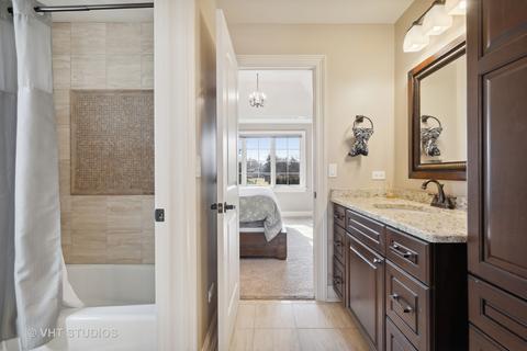 704 Countryside Dr, Wheaton, IL 60187 photo 30