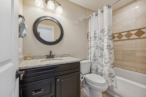 704 Countryside Dr, Wheaton, IL 60187 photo 36