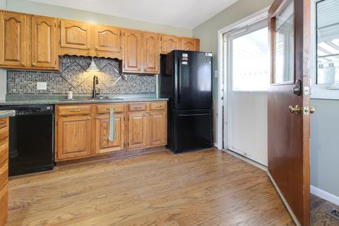 924 Park Ave, Thornton, IL 60476 photo 6