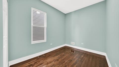 2052 W 68th Pl, Chicago, IL 60636 photo 16