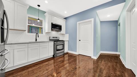 2052 W 68th Pl, Chicago, IL 60636 photo 11