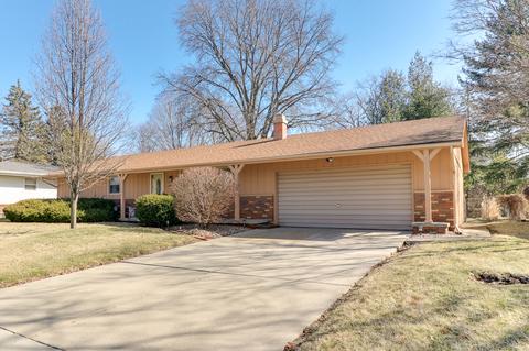 214 Cambridge Dr, Normal, IL 61761 photo 3