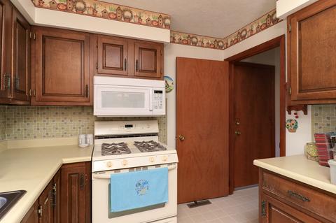 214 Cambridge Dr, Normal, IL 61761 photo 13