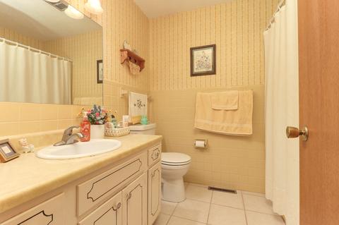 214 Cambridge Dr, Normal, IL 61761 photo 20