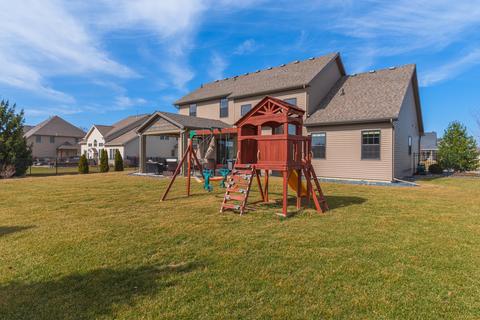 7 Ann Arbor Ct, Bloomington, IL 61704 photo 5