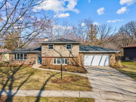163 Westgate Dr, Elgin, IL 60123 photo 1