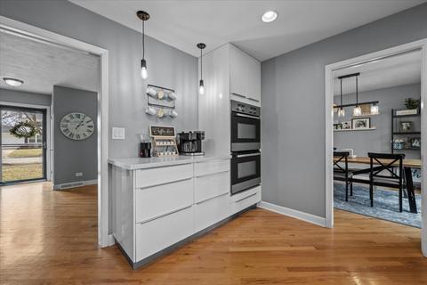 163 Westgate Dr, Elgin, IL 60123 photo 9