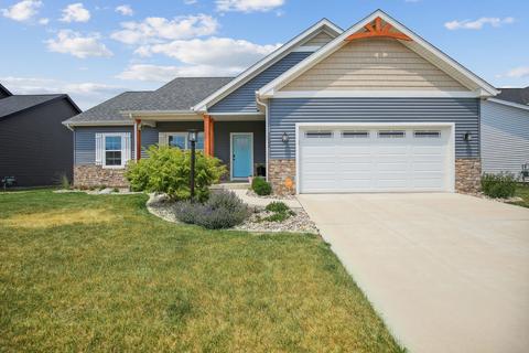 1702 E Horizon Ln, Urbana, IL 61802