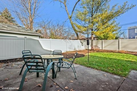 607 S Gables Blvd, Wheaton, IL 60187 photo 34