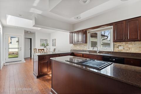 607 S Gables Blvd, Wheaton, IL 60187 photo 17