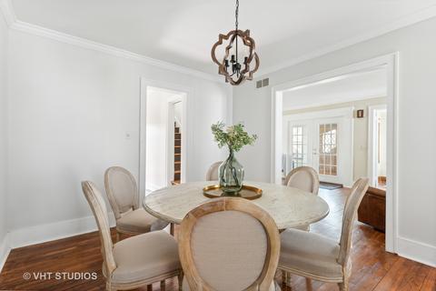 607 S Gables Blvd, Wheaton, IL 60187 photo 10