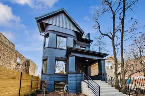 3255 W Evergreen Ave, Chicago, IL 60651
