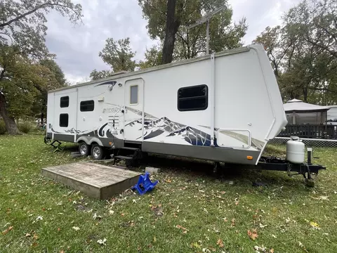 580 Woodhaven Lks, Sublette, IL 61367