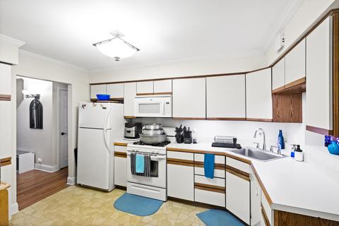 241 N Wesley Dr, Addison, IL 60101 photo 10