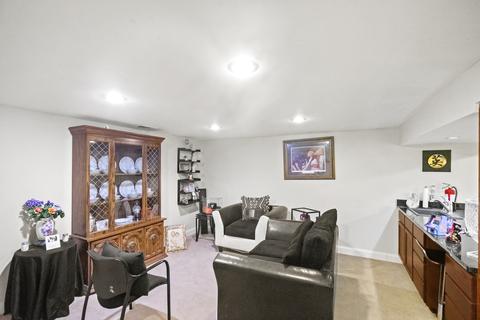 241 N Wesley Dr, Addison, IL 60101 photo 7