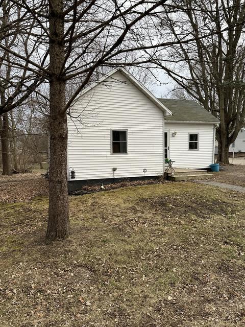 308 E Harrison St, Saybrook, IL 61770 photo 1