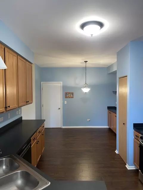 21556 Eich Dr, Crest Hill, IL 60403 photo 6