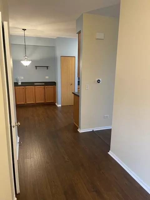 21556 Eich Dr, Crest Hill, IL 60403 photo 2