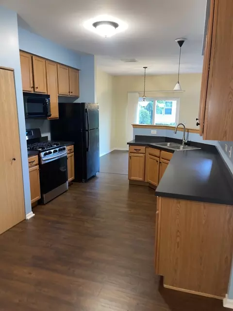 21556 Eich Dr, Crest Hill, IL 60403 photo 4