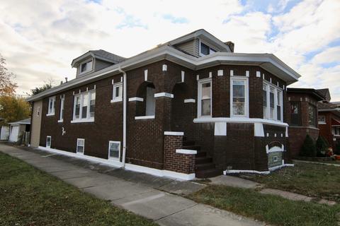 8101 S Blackstone Ave, Chicago, IL 60619