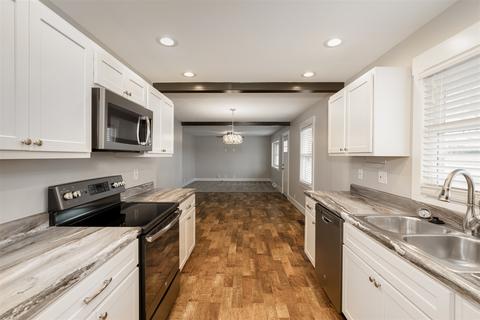 1218 W College Ave, Normal, IL 61761 photo 7