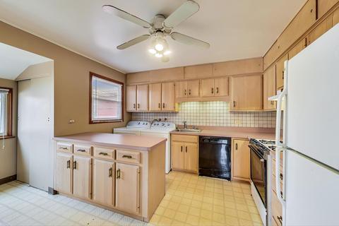 2106 Sigwalt St, Rolling Meadows, IL 60008 photo 6