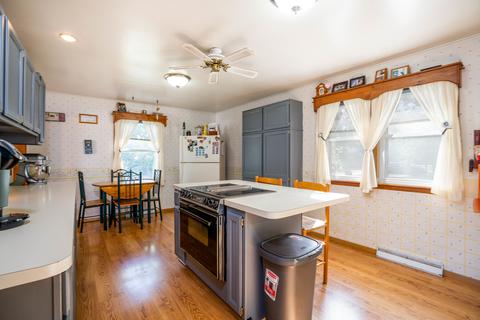 3760 Crescent Dr, Steger, IL 60475 photo 7