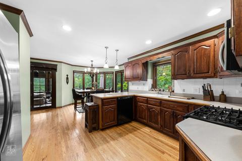 16512 Winding Creek Rd, Plainfield, IL 60586 photo 8