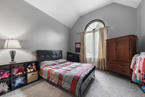 16512 Winding Creek Rd, Plainfield, IL 60586 photo 13