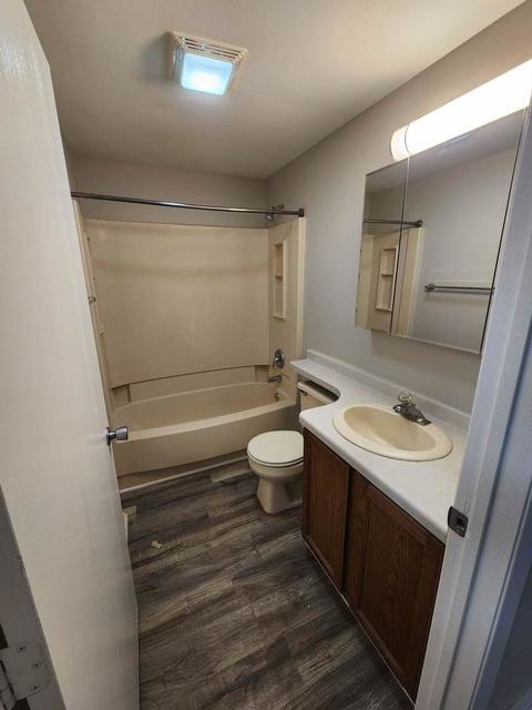 814 Peter St, Mchenry, IL 60051 photo 12