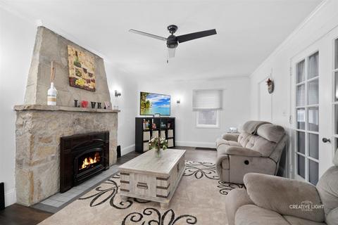 403 E Abe St, Plano, IL 60545 photo 3