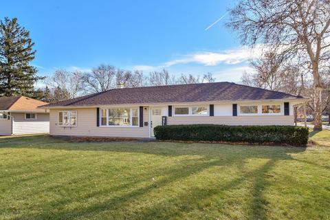 404 Geneva Pl, Wheaton, IL 60187 photo 1