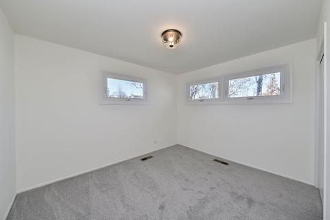 404 Geneva Pl, Wheaton, IL 60187 photo 11
