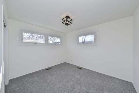 404 Geneva Pl, Wheaton, IL 60187 photo 12